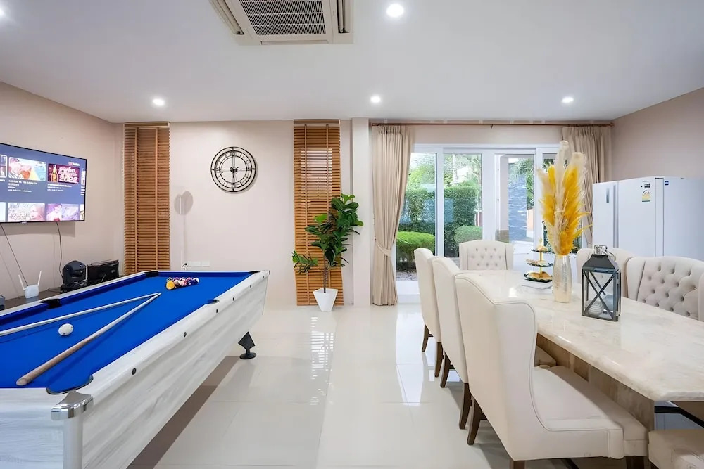 Platinum Pool Villa