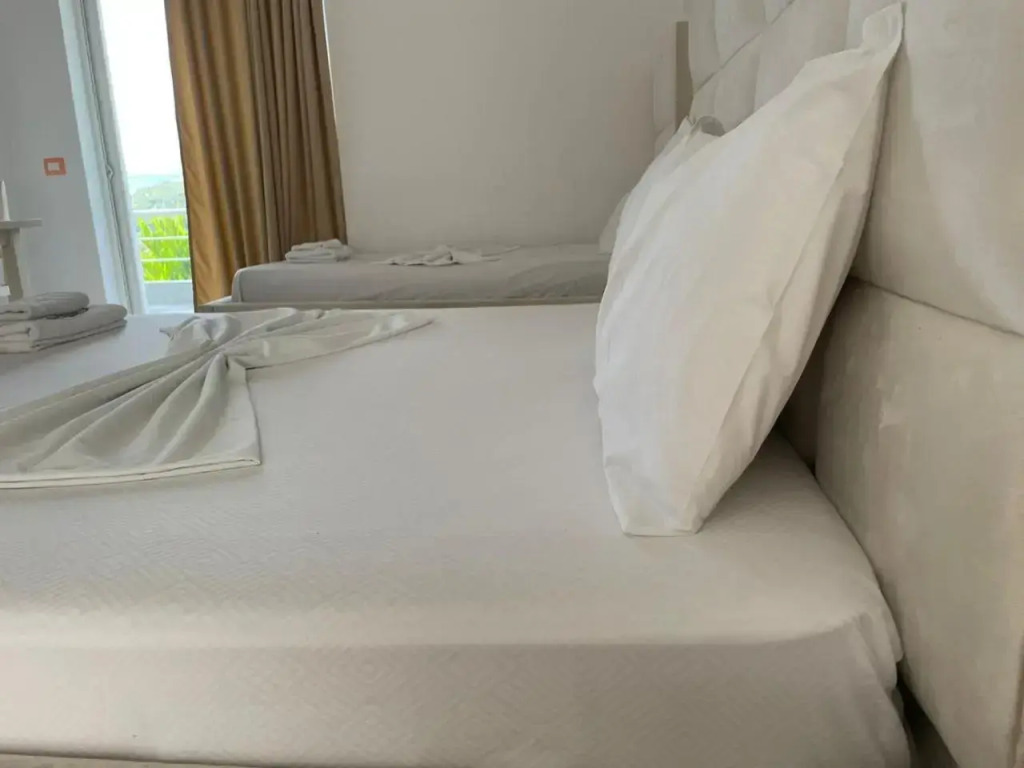 Nefelis Rooms