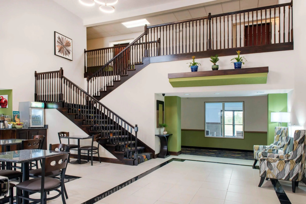Quality Inn & Suites Anderson I-69