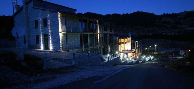 Samarina Resort