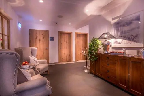 Circle Chalets Arlberg am Golfplatz Ski in - Ski out