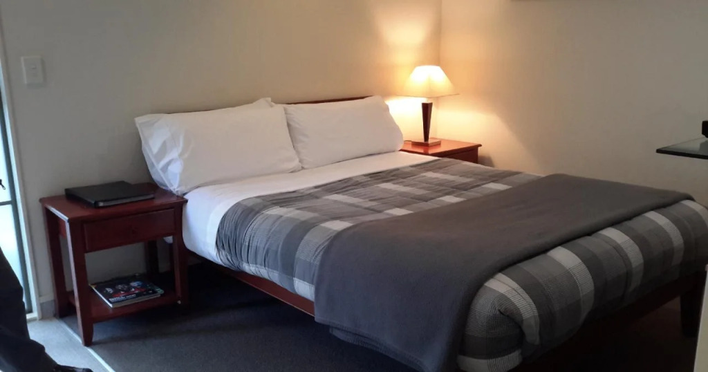 Jasmine Court Motel