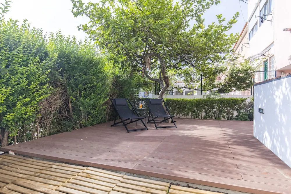 Garden House in Alvalade