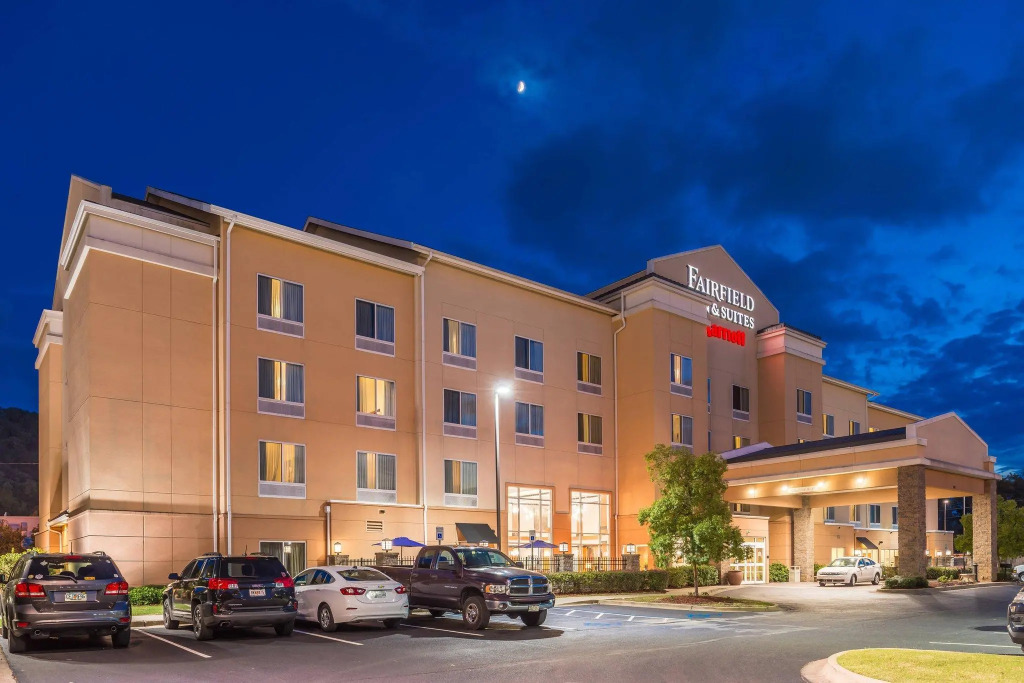 Fairfield Inn and Suites by Marriott Birmingham Pelham/I-65