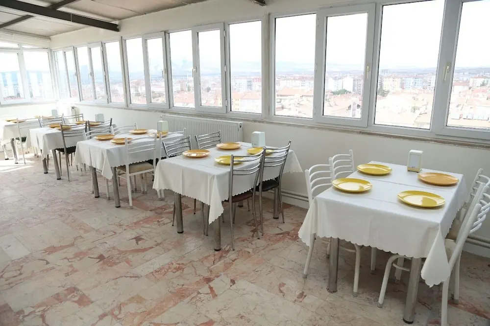 Beyaz Otel