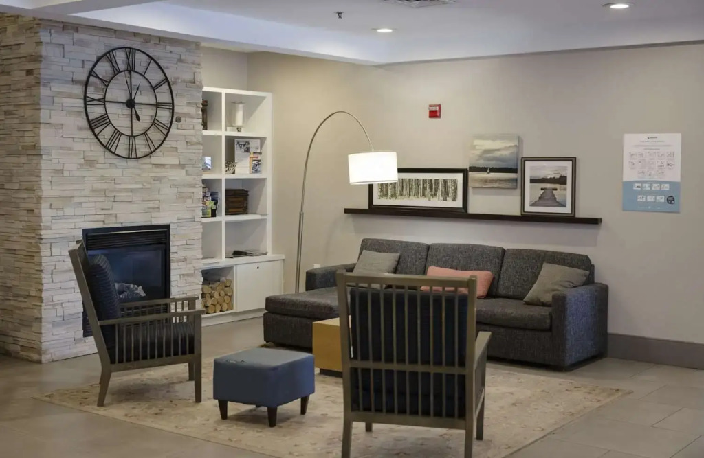Country Inn & Suites by Radisson, Queensbury - Lake George , NY