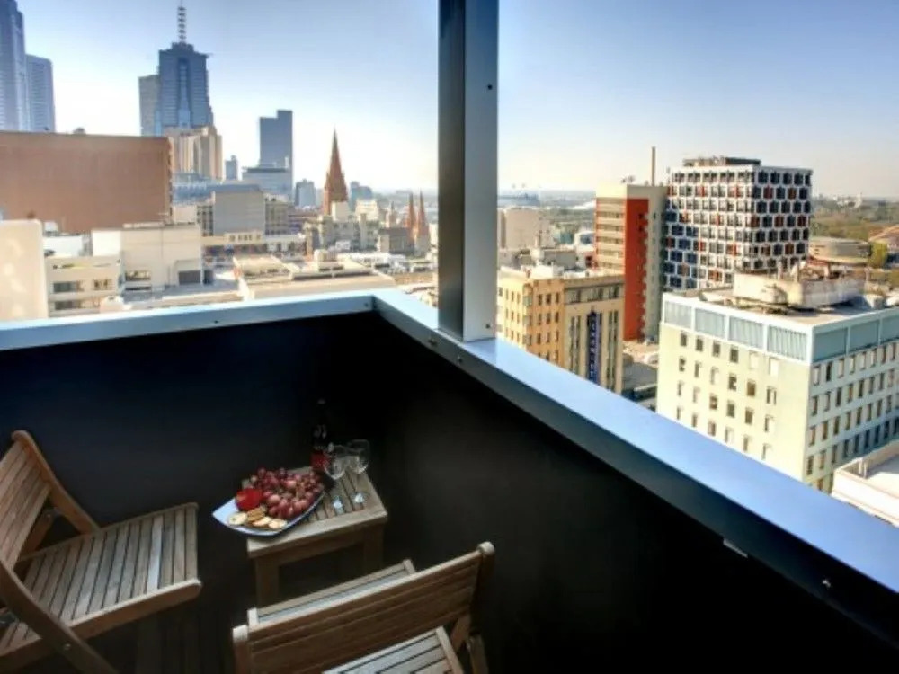 Plum Collins Street Serviced Apartments