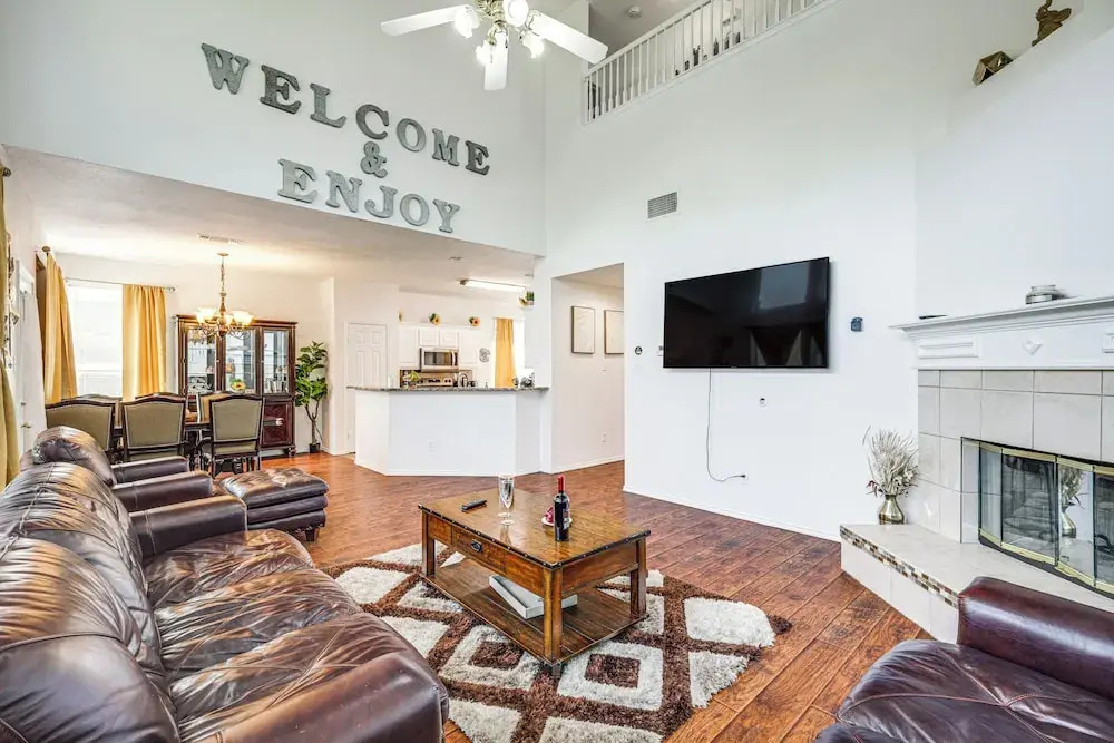 3 Mi to Dfw: Pet-friendly Euless Home