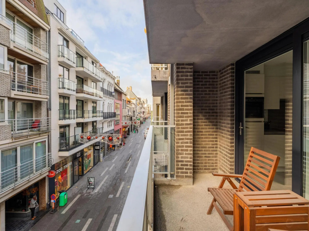 Cosy apartment in Blankenberge with sea-views