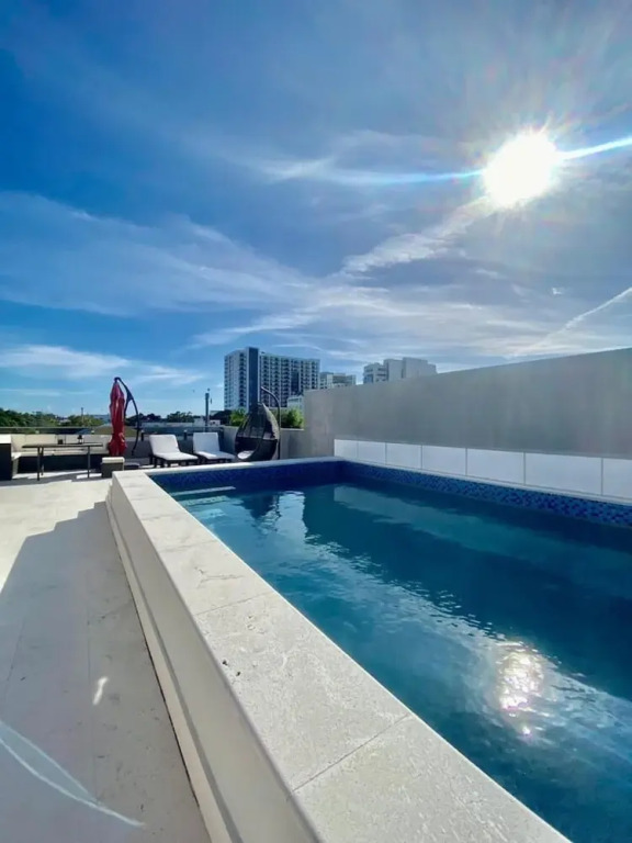 Family 3BR House W Amazing Private Pool Parking