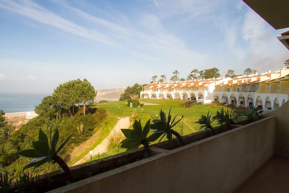 Liiiving in Nazare - Bay View Villas