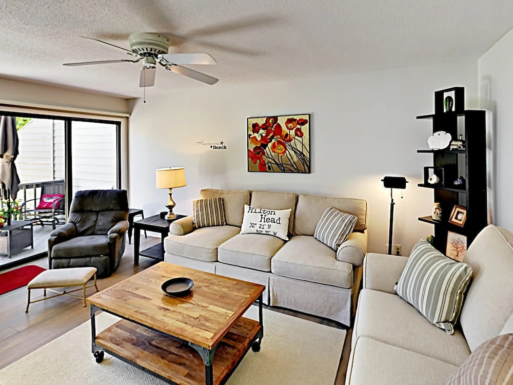 11 Lake Forest Drive Home #3360 2 Bedrooms 3 Bathrooms Home