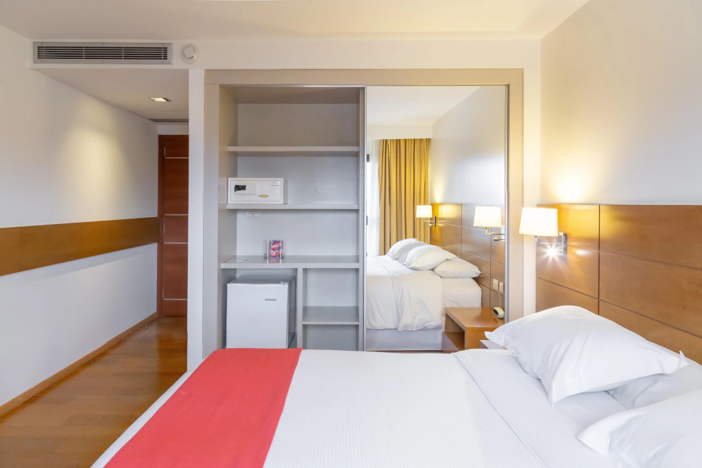 Neper Hotel