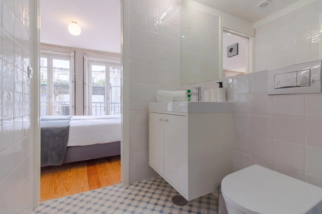 Tower 4T in Oporto With 1 Bathrooms
