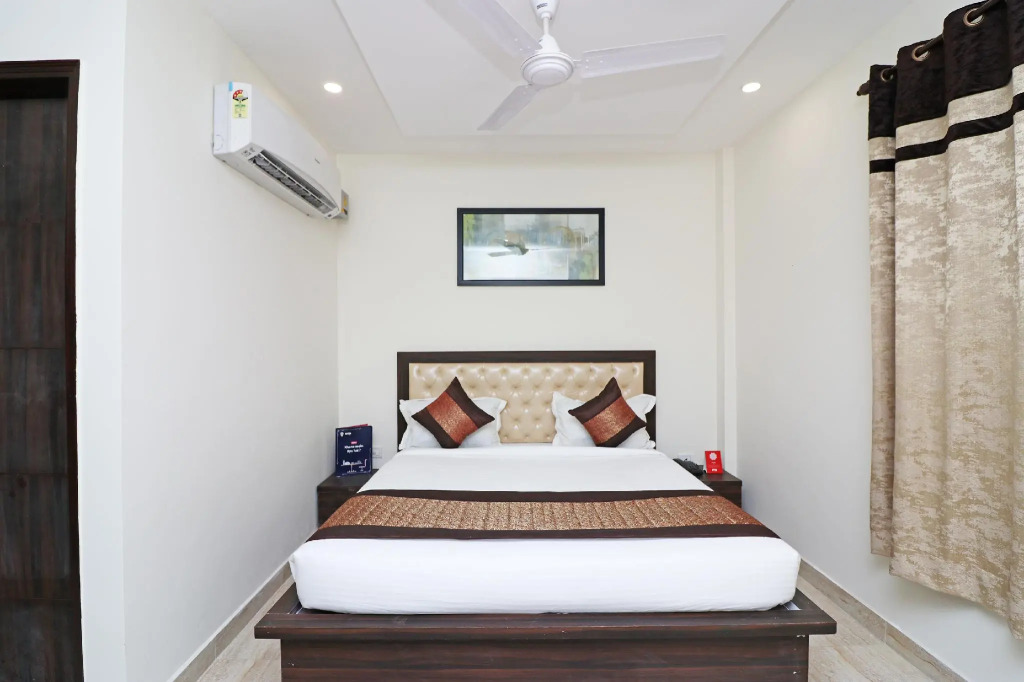 Townhouse Grand Inn