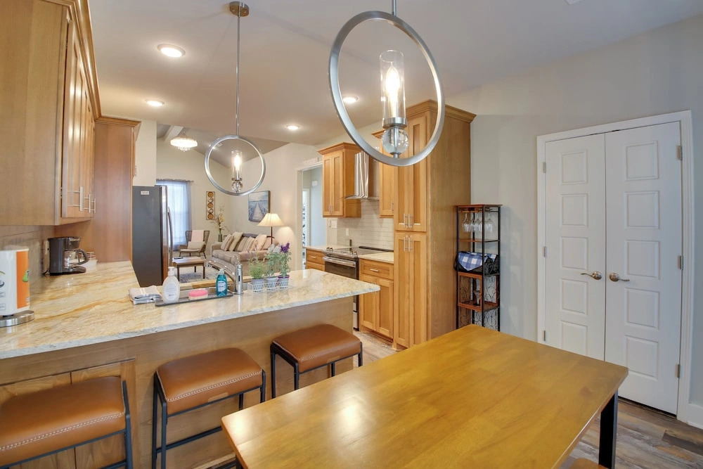 Dog-friendly Home: Near Hot Springs Natl Park