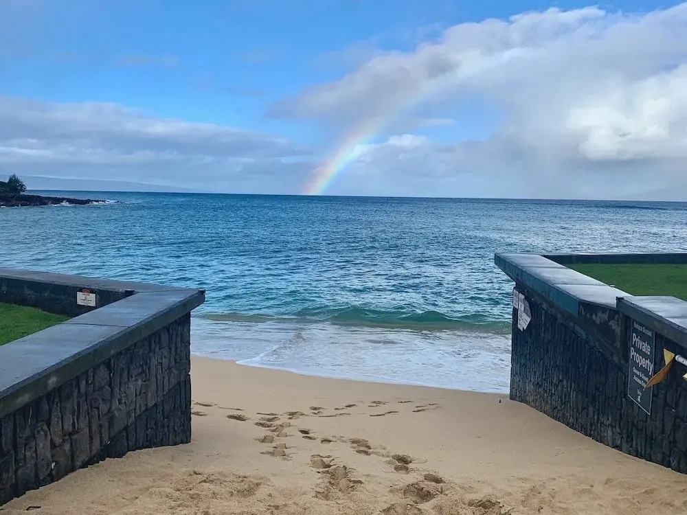 Kahana Sunset C7 2 Bedroom Condo by RedAwning