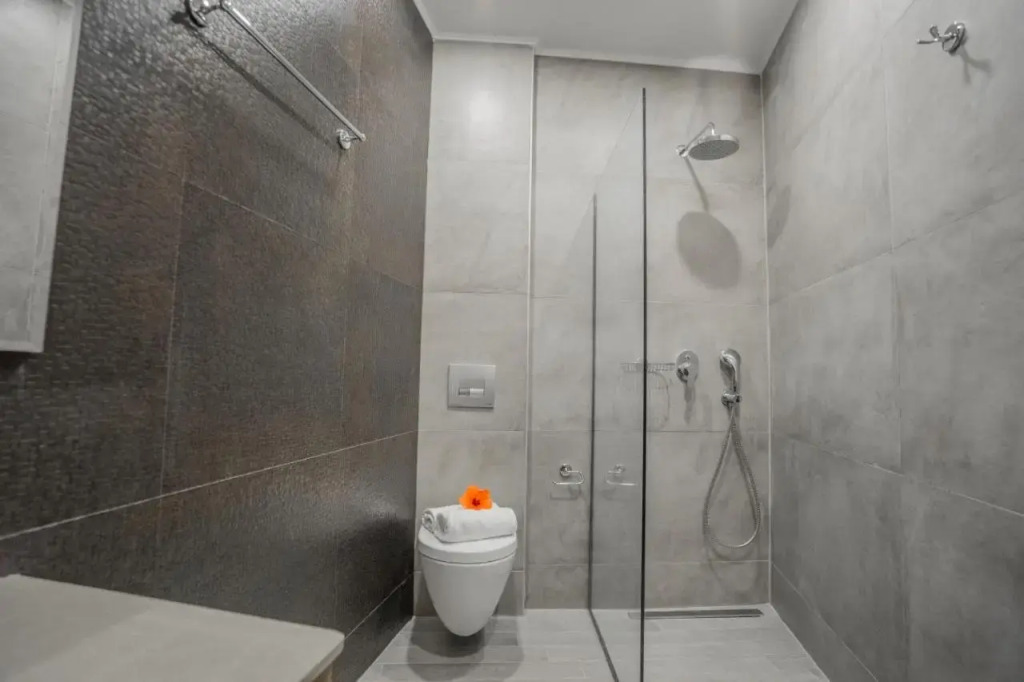 Katsaros Luxury Apts II 5 Min Walk To Beach