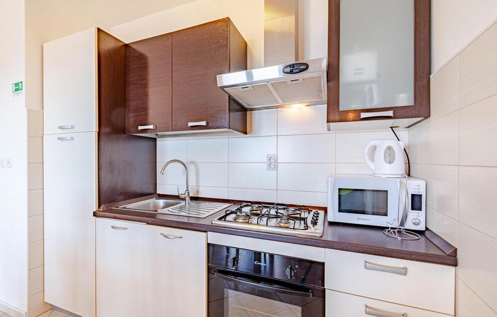 Beautiful Home in Prizba With Wifi, 2 Bedrooms and Outdoor Swimming Pool