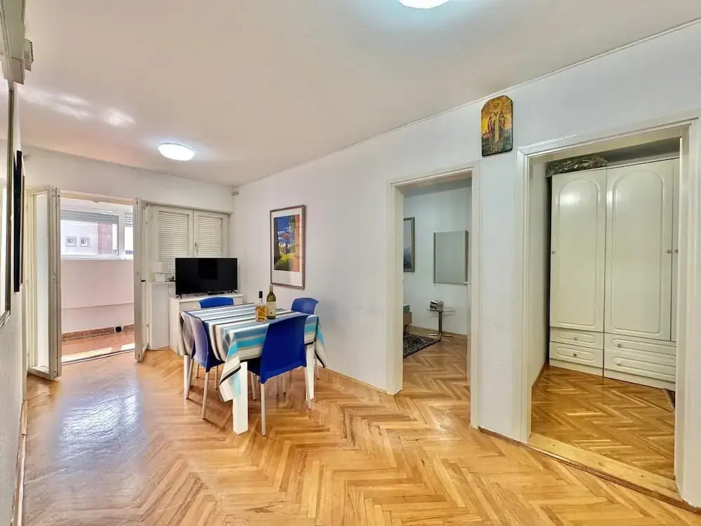 Two Bedroom Apt near Slovenska Beach