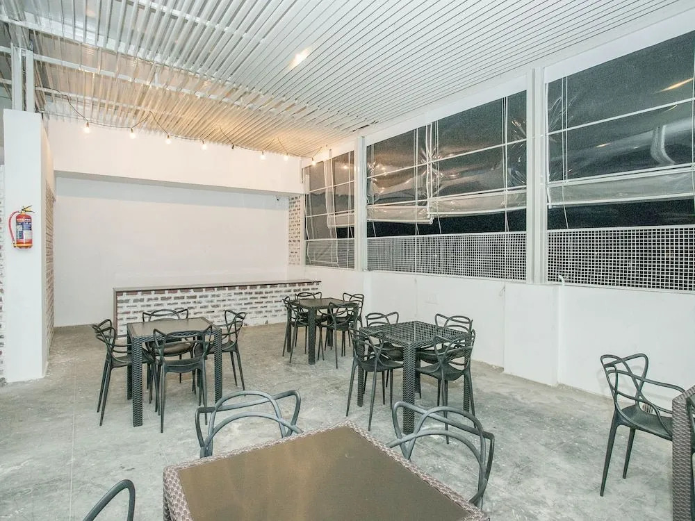 Capital O 15744 Northern Suites