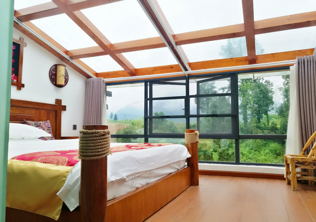 张家界集结号公馆 Zhangjiajie Jijiehao Inn Avator Mountin-National Park-East Gate, Meeting Friends-Common Area-Poor teble-COFFEE-BEER-Laundry-Party, FREE Breakfast, Book tickets in advance, Chinese Calligraphy&Tea&Kung Fu Course