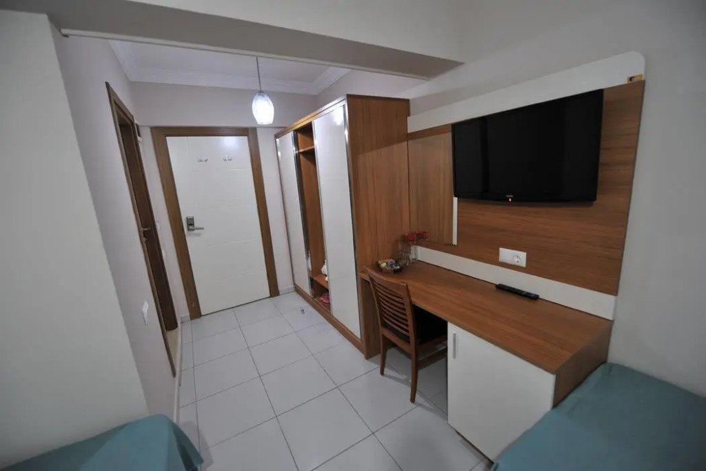 Asiyan Otel