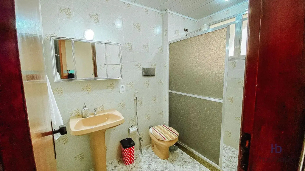 Apto a 400 m da praia do Centro - WIFI 200MB - Netflix - Cozinha equipada - Garagem - Ar condicionado