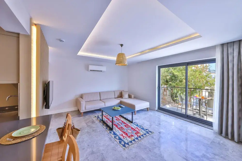 Отель Sole Suites