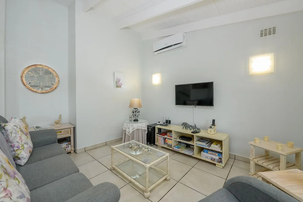 San Lameer Villa Rentals  2301