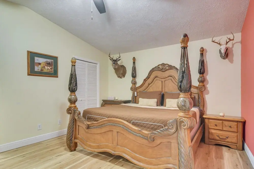 Pet-friendly Tampa Bay Getaway: Walk to the Water!