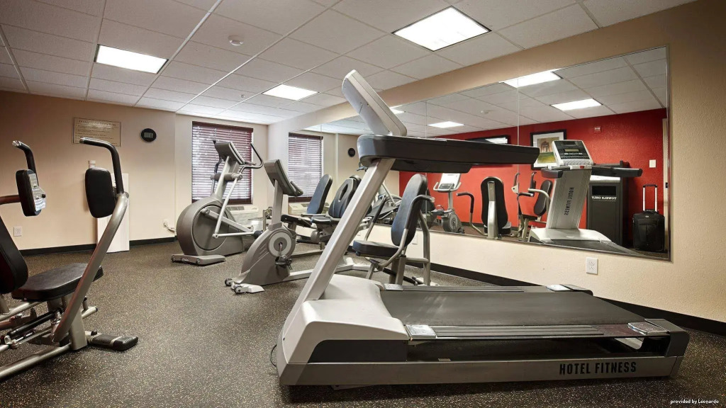 Best Western Plus Parkway Hotel