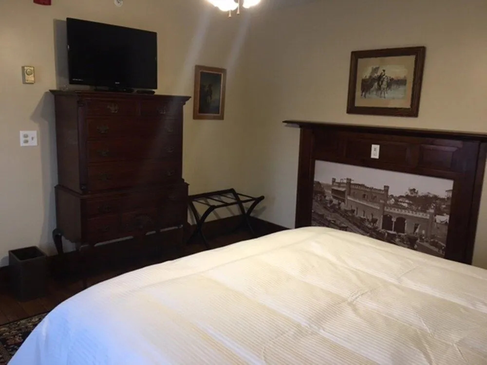 Trainmasters Inn