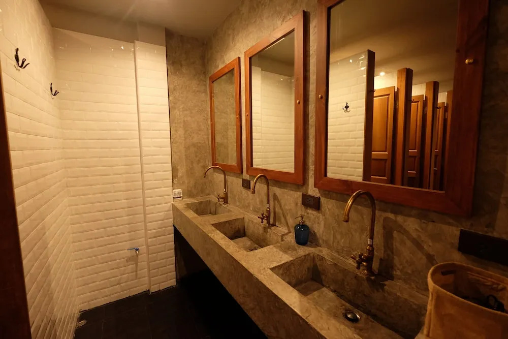 Craftel Bangkok - Hostel