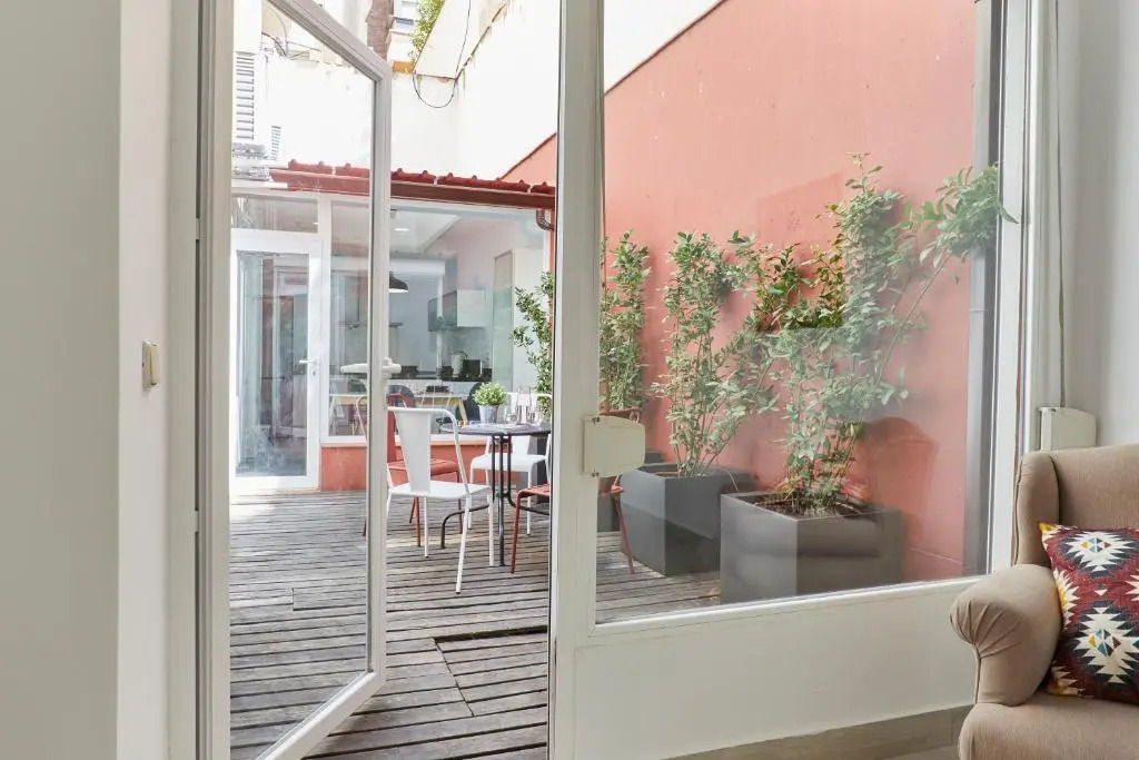 LEEWAYS APARTMENT in VELÁZQUEZ