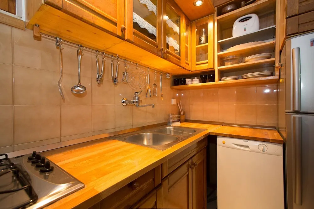Apartment One , sea view , free parking