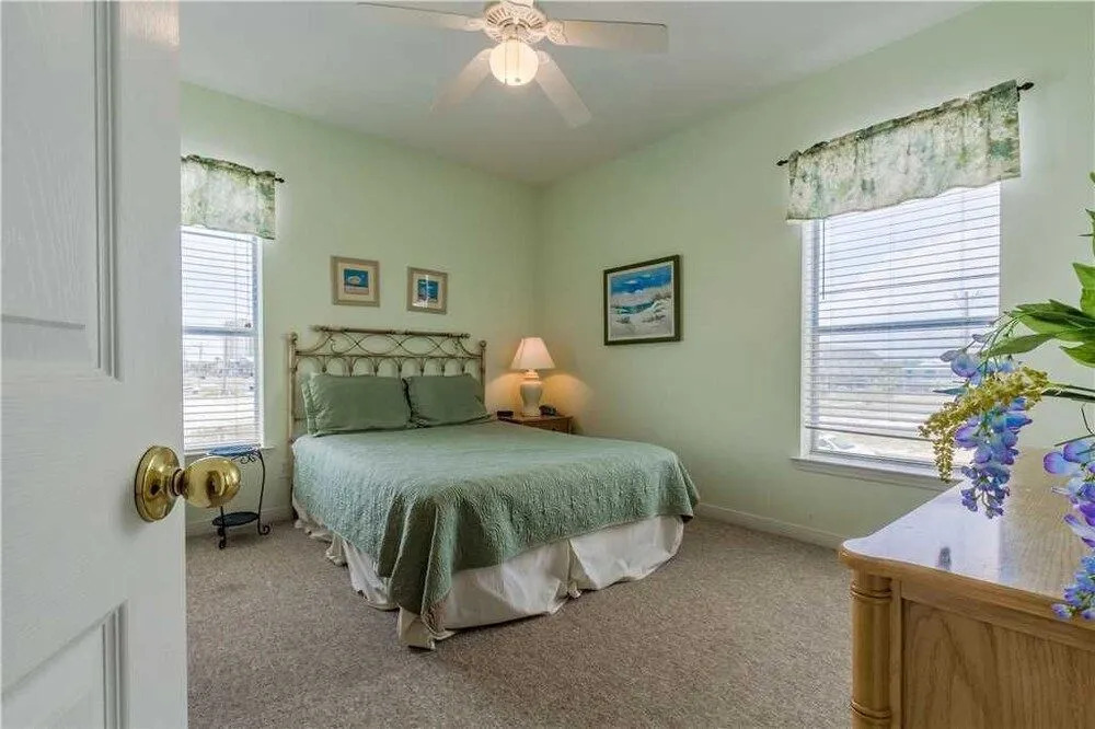 Far Reach II - 4 Br home by RedAwning