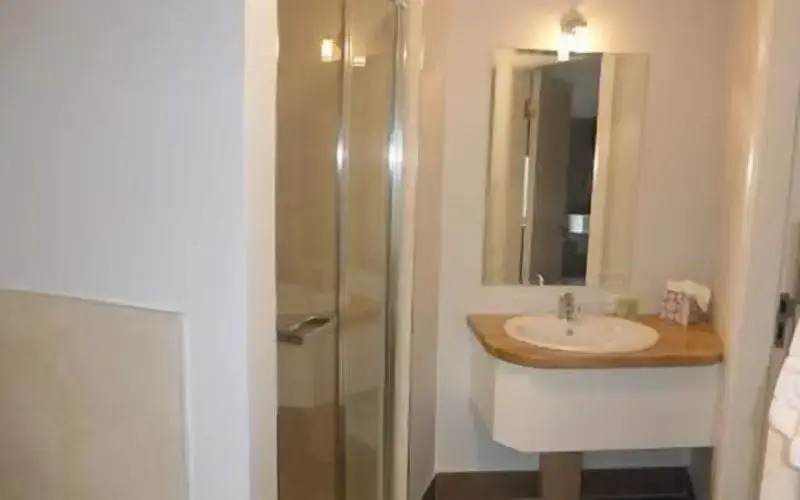 Ryans Hotel