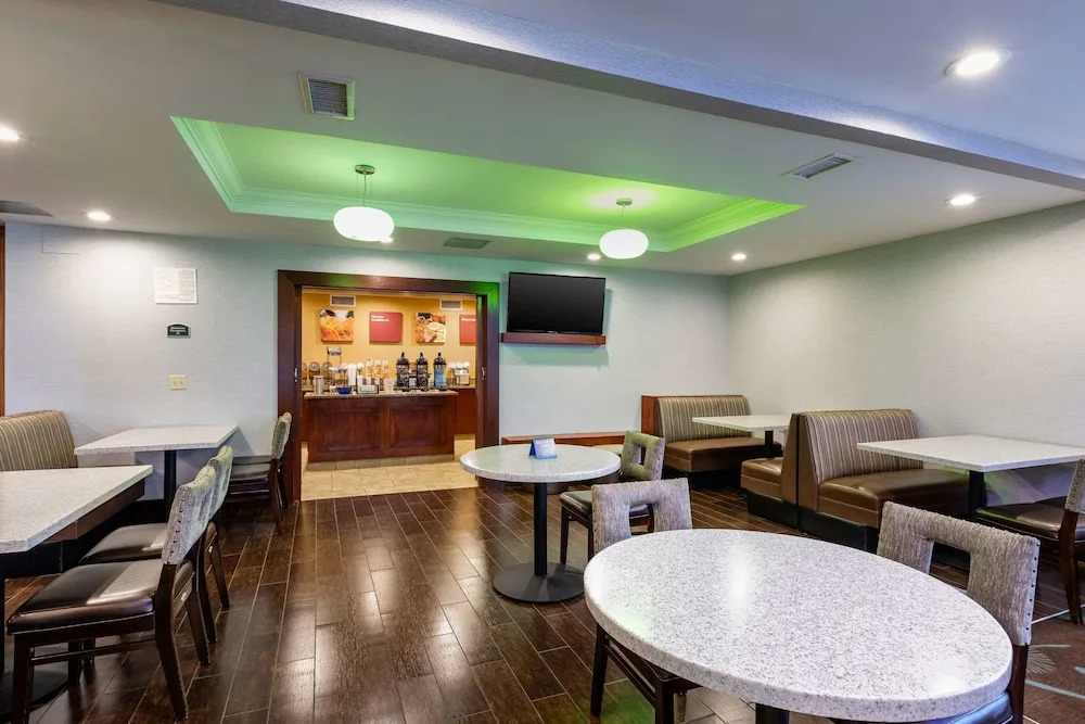 Comfort Inn and Suites Anaheim
