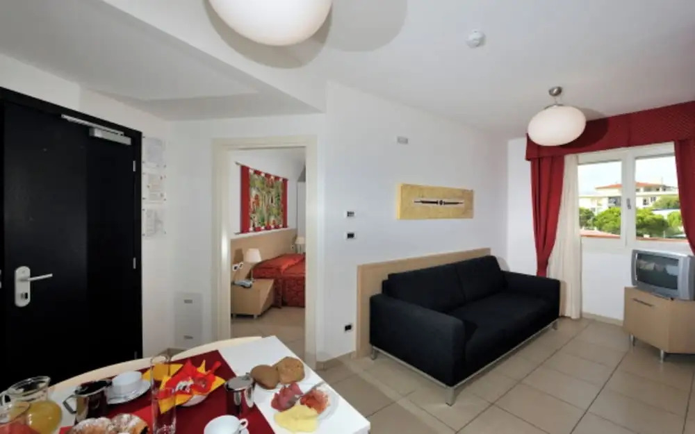 Peaceful Apartment With a Huge Terrace - Beahost