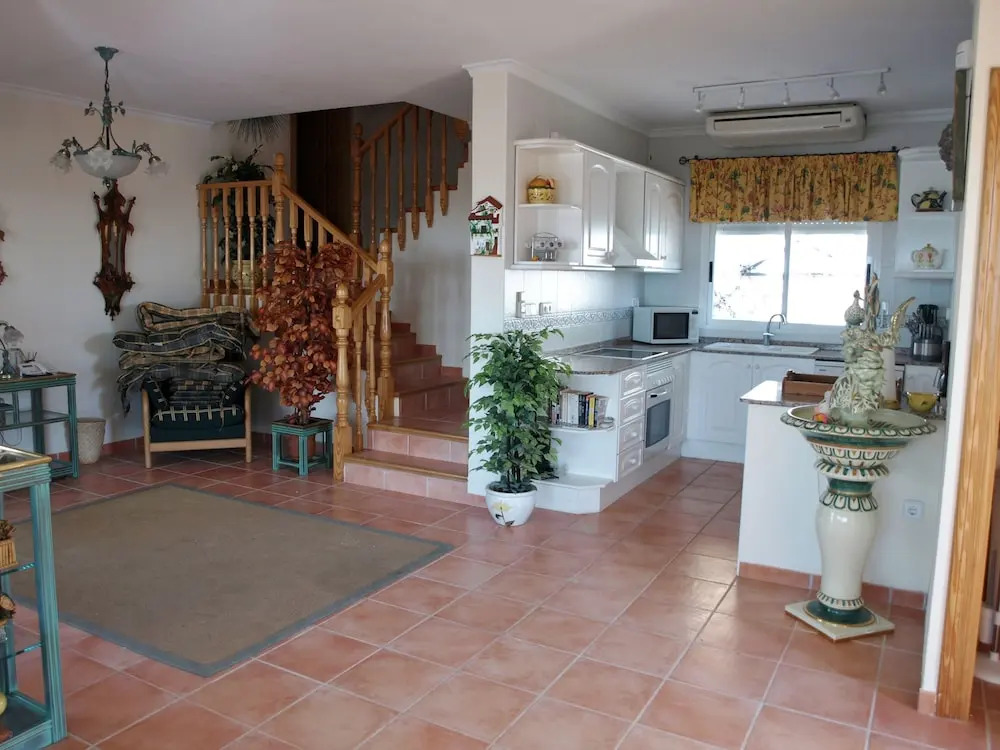 Villa AH-057