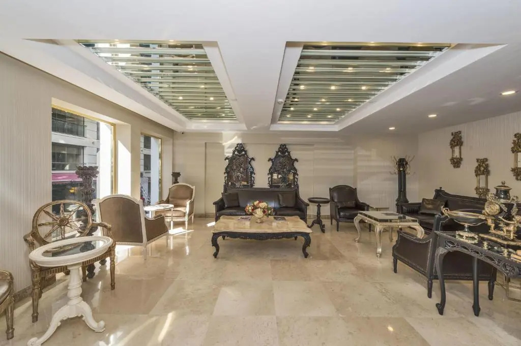 Escardin Hotel