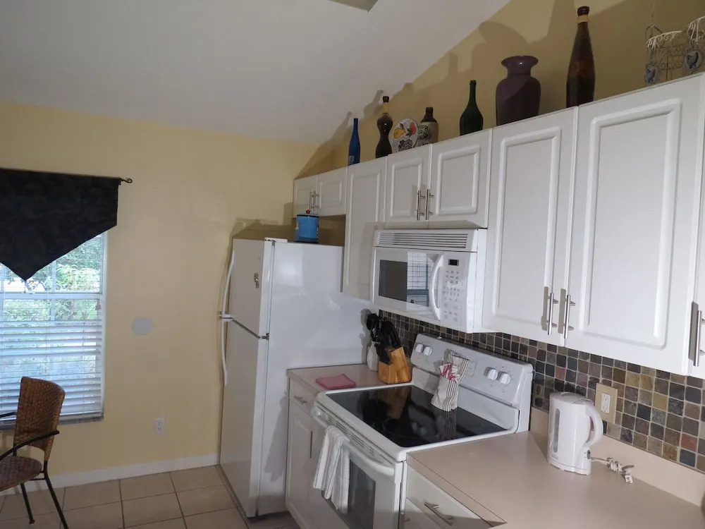 Windsor Palms Condos by SVV