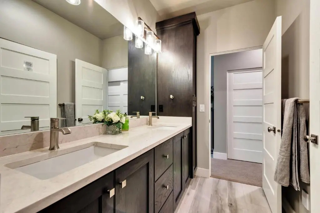 Luxury New Townhome Offers 4-Season Mountain Retreat