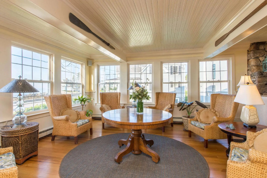 The Beach House Inn