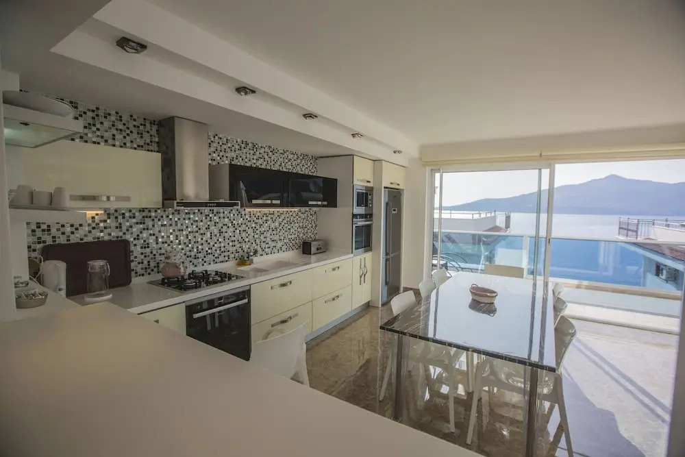 Villa Motion by Akdenizvillam