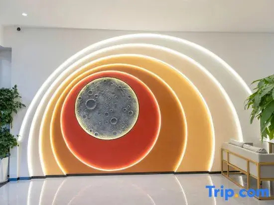 Yuecheng Film and Television Intelligent Hotel (Dali High speed Railway Station Branch)