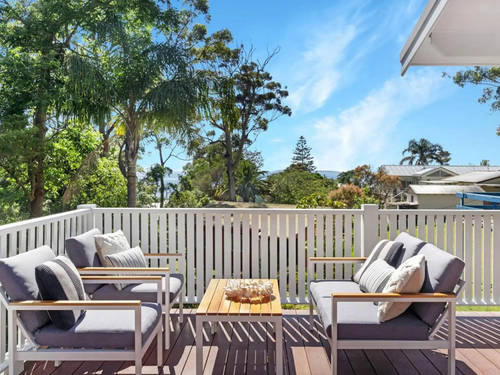 Sea Deck Hyams Beach