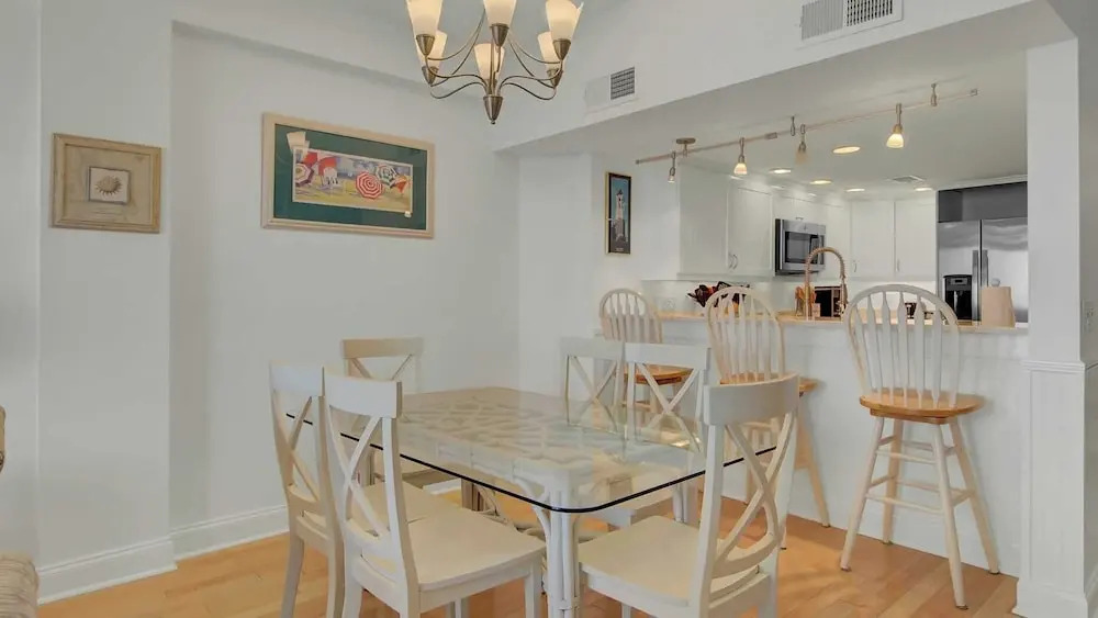 401 A Shipwatch by Avantstay Beachfront Condo w/ Community Pool Access!