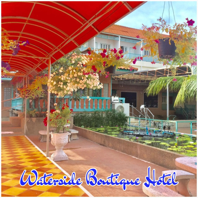 Waterside Boutique Hotel